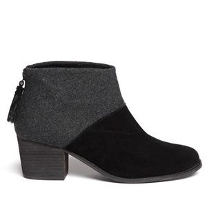 Wool and suede black and gray ankle boots👌🏽❣️